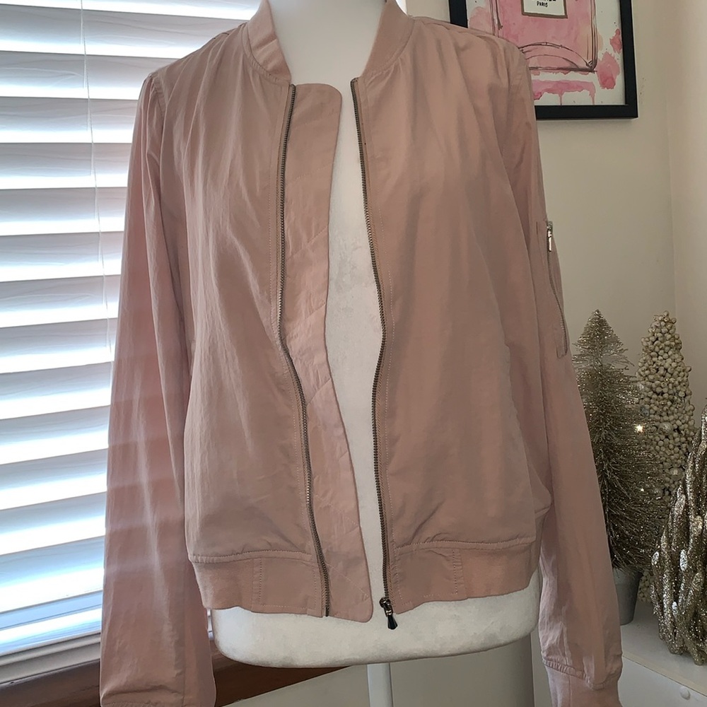 Bagatelle light pink bomber